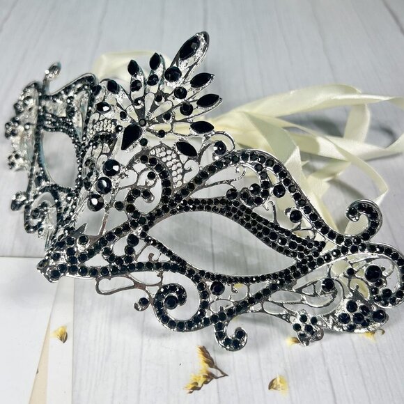 Masquerade Mask Luxury Black Crystal, Rhinestone Gothic Mask, Black Diamond Mask - Picture 3 of 4